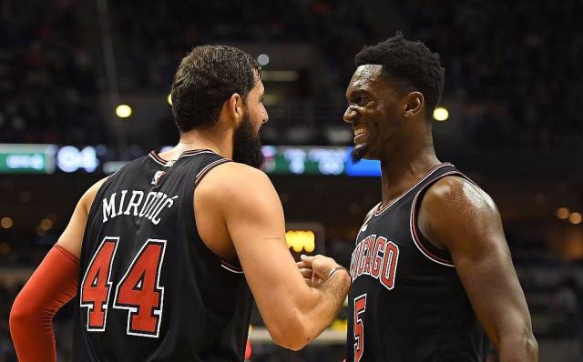 2025中超射手榜：法比奥金靴，卡扎和莱昂纳多分列二三名（2025中超射手榜出炉：法比奥加冕金靴，卡扎、莱昂纳多分居二三位）