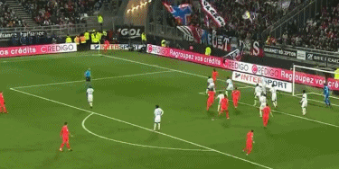 意媒：尤文加入弗罗霍尔特争夺战，与波尔图的良好关系是优势