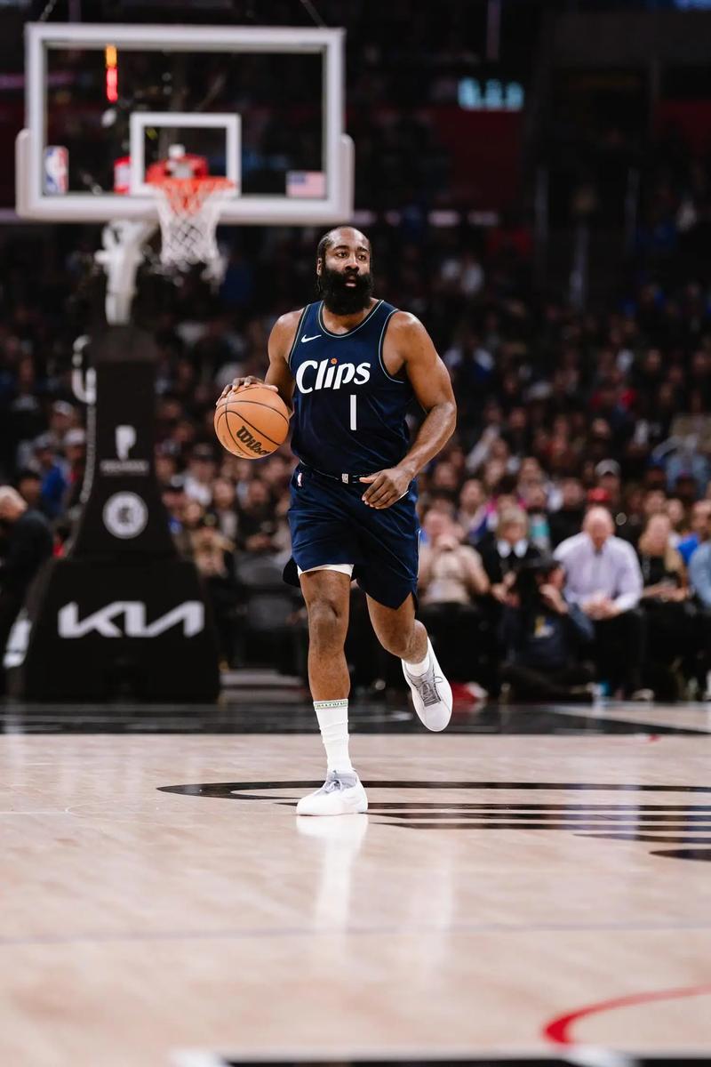 CBA杯战报：诺威尔29分6助，山西106-93击败广东（CBA杯赛综述：诺威尔砍29分送6助攻，山西106比93力克广东）