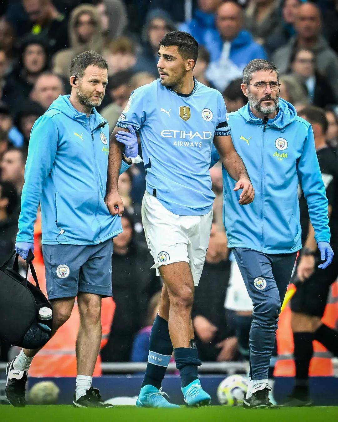 中国U20女足赴西班牙拉练名单：刘晨、周欣怡在列（中国U20女足西班牙拉练名单公布：刘晨、周欣怡入选）