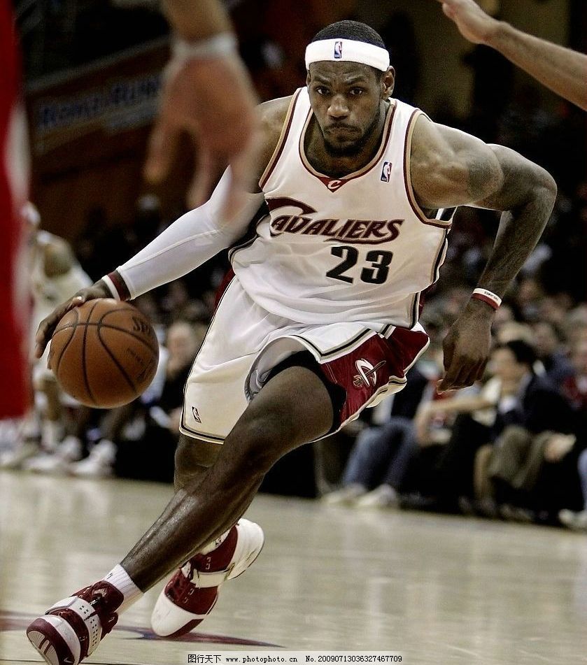 埃切韦里冬窗回河床？记者：经纪人和曼城都没有进行相关讨论（记者称埃切韦里冬窗回归河床暂无谈判：经纪人与曼城未就此沟通）