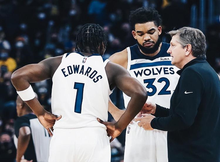 三连败！利物浦1-4埃因霍温，范戴克送点，德里乌赫双响（利物浦遭三连败：1-4不敌埃因霍温，范戴克送点，德里乌赫梅开二度）