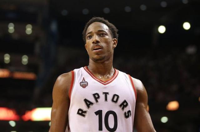 巴萨官方欢迎梅西回归诺坎普：里奥，我们随时欢迎你回家！（巴萨官宣欢迎梅西重返诺坎普：里奥，家门永远为你敞开）