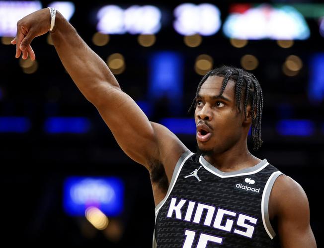 与4结缘，多特5轮欧冠联赛有4轮打入4球，剩下1轮被曼城进4球（多特欧冠5轮皆与数字4相连：4场各进4球，另1场被曼城灌4球）