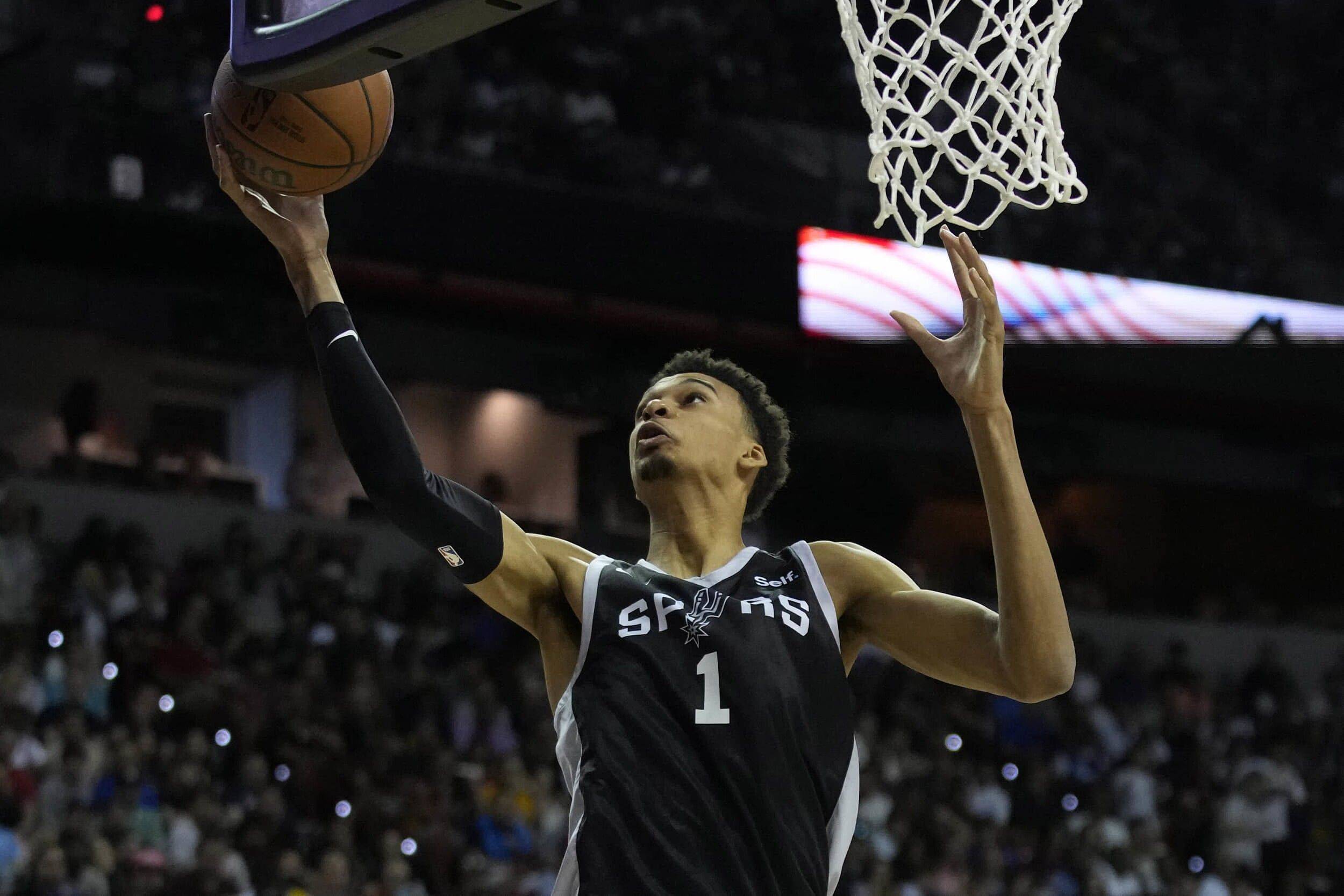 切尔西官方抖音发布雅克松诗朗诵： 尼古拉斯-夹克森（切尔西官抖发布雅克松诗朗诵视频：尼古拉斯＂夹克森＂出镜）